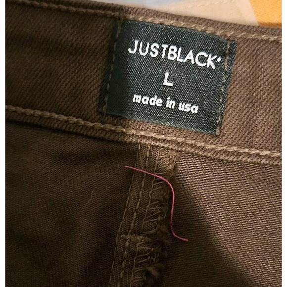 JUST BLACK DENIM Double Button Junior Size L Espresso Mini Skirt NWT - Picture 5 of 5